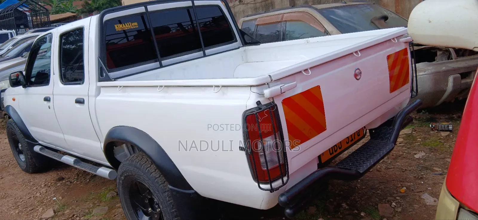 Nissan Hardbody 2009 White