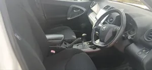 Toyota Vanguard 2010 White