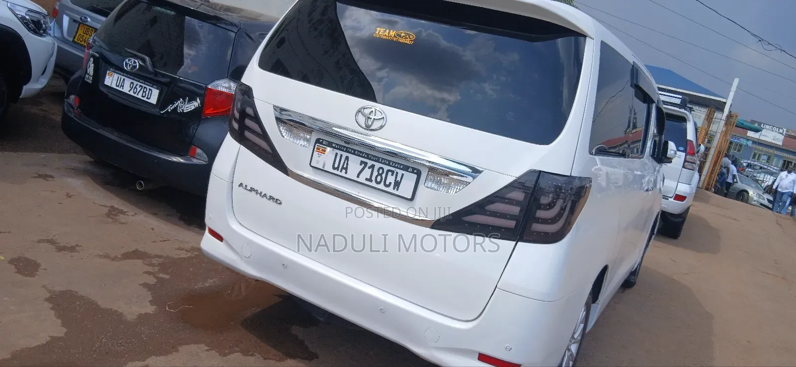 Toyota Alphard 2.4 Petrol FWD 2012 White