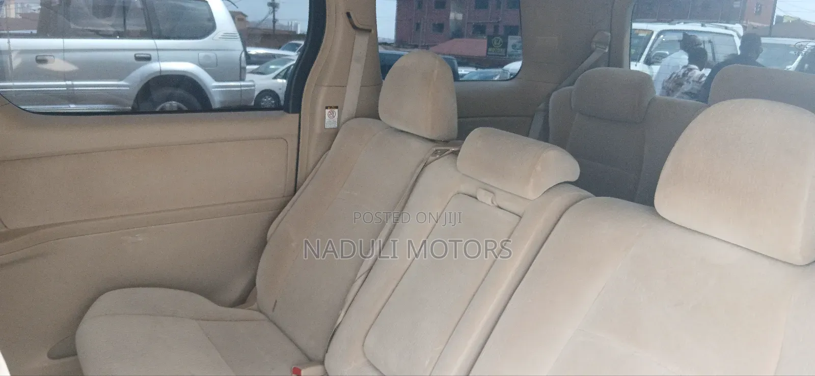Toyota Alphard 2.4 Petrol FWD 2012 White