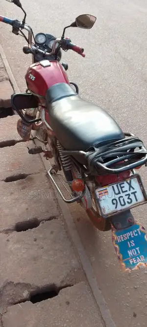 TVS HLX 125 2026 Red