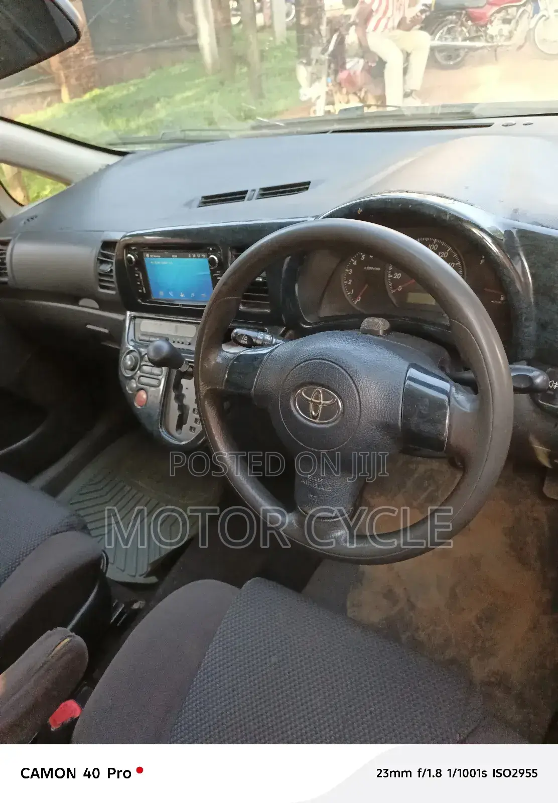 Toyota Wish 2003 Silver