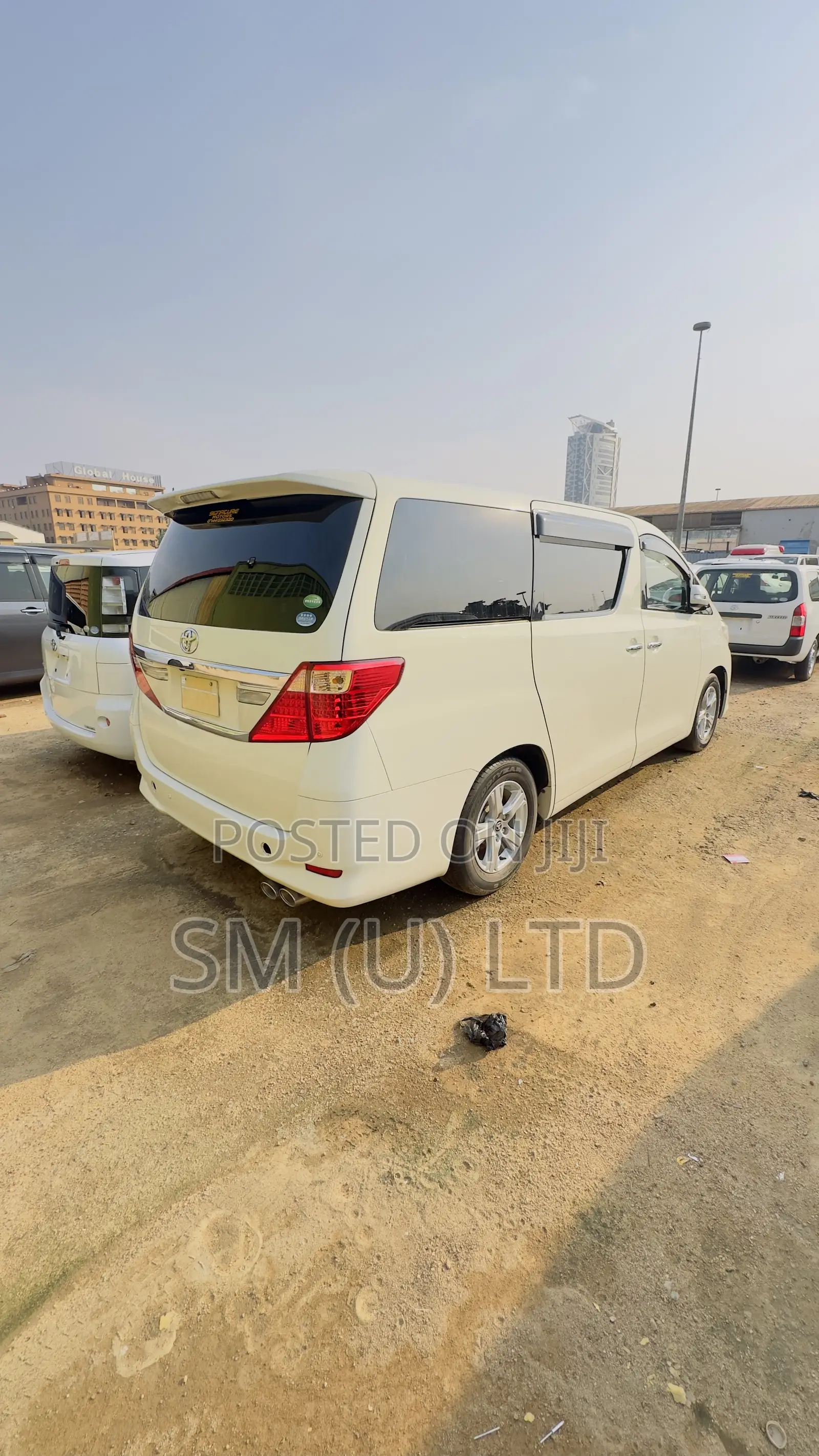 Toyota Alphard 2.4 Petrol AWD 2012 White