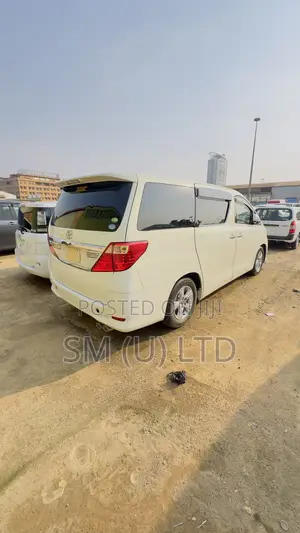 Toyota Alphard 2.4 Petrol AWD 2012 White
