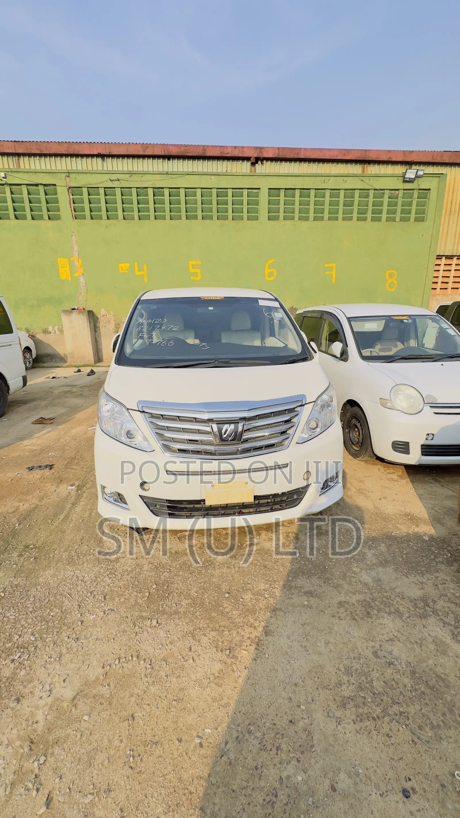 Toyota Alphard 2.4 Petrol AWD 2012 White