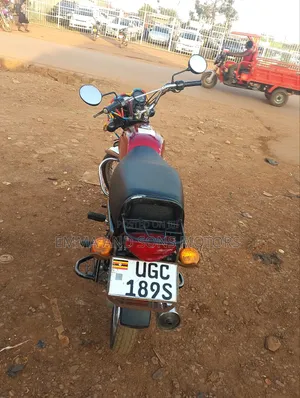 Bajaj Boxer 100 2024 Red