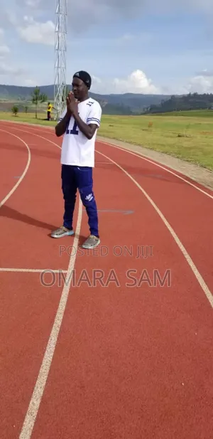 I'm Looking for a CV and I'm Called Sam Omari , I Can Speak English,K
