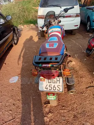 Bajaj CT 125X 2025 Red