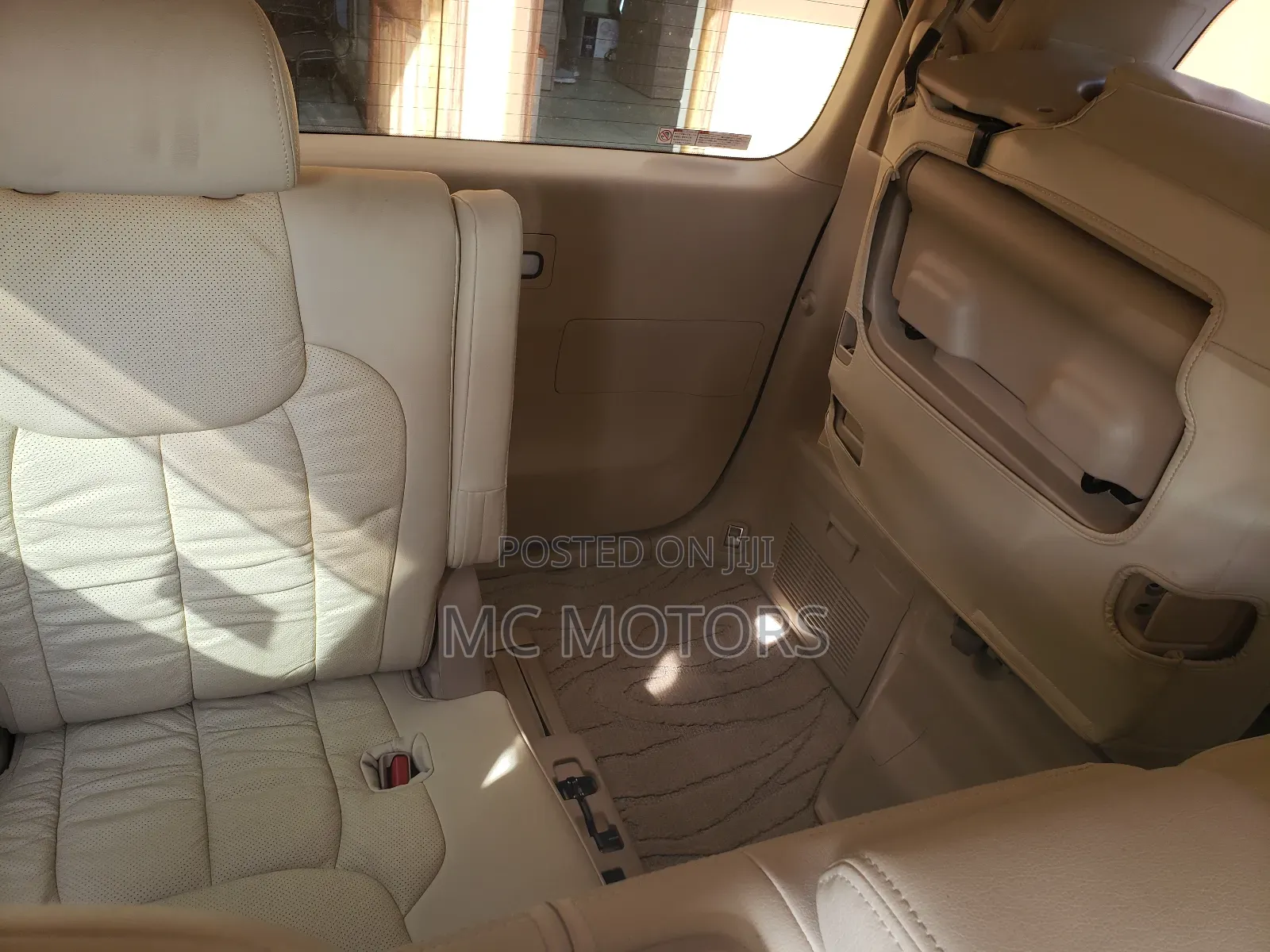Toyota Vellfire 2014 White