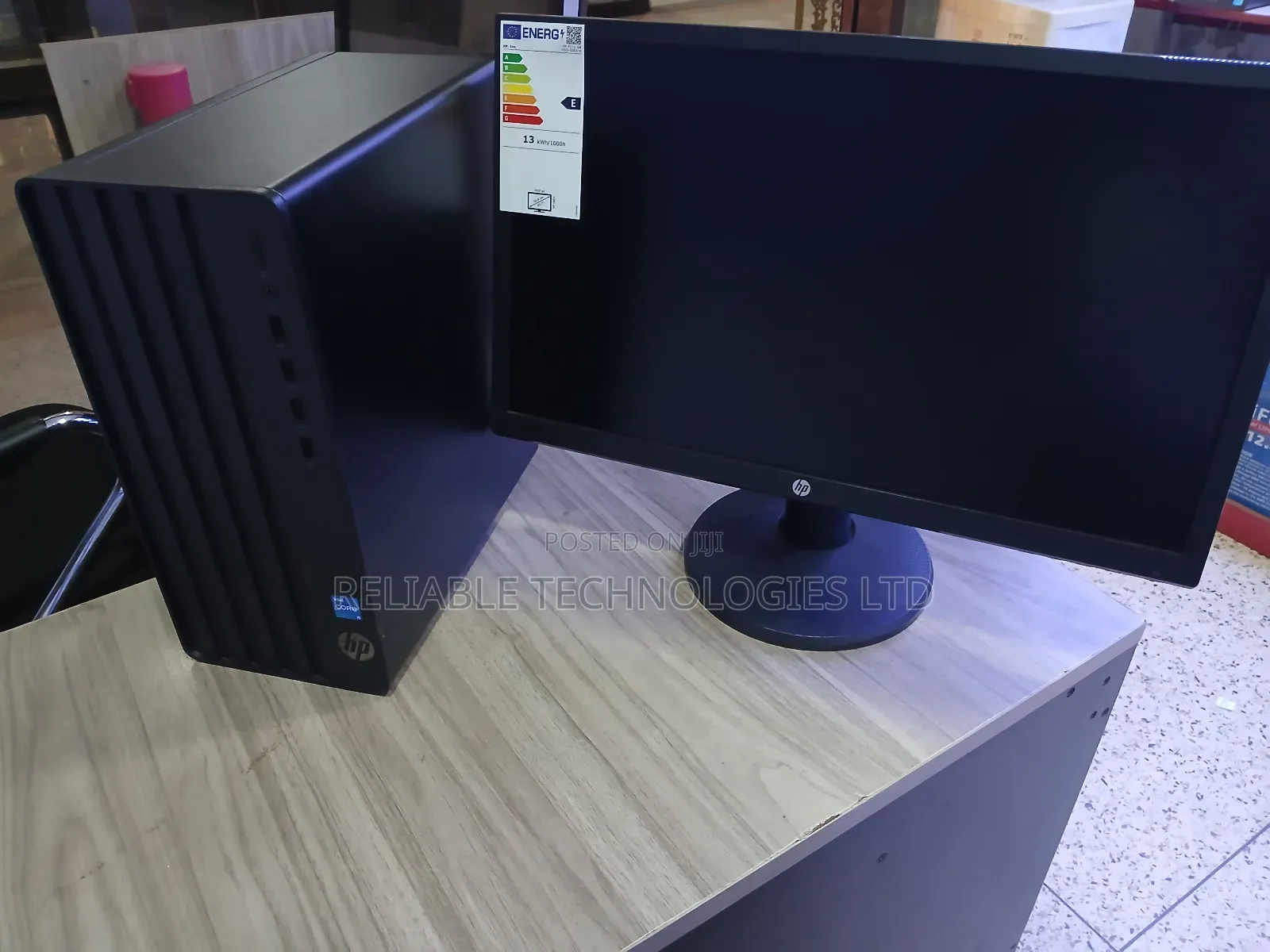 New Desktop Computer HP 290 G9 8GB Intel Core 5 SSD 512GB