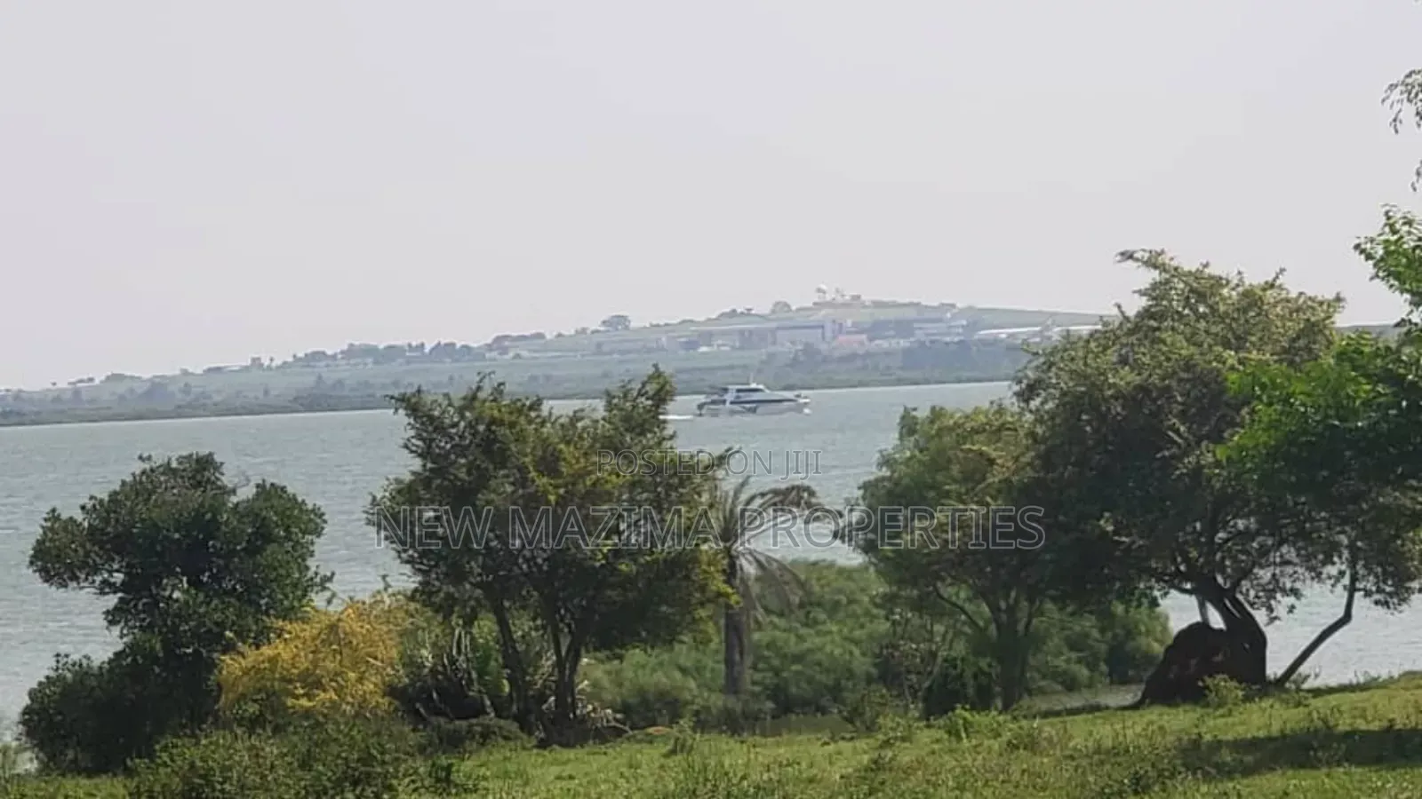 50 Decimals With Lake View on Quicksale in Heart of Kasanje Nakiwogo