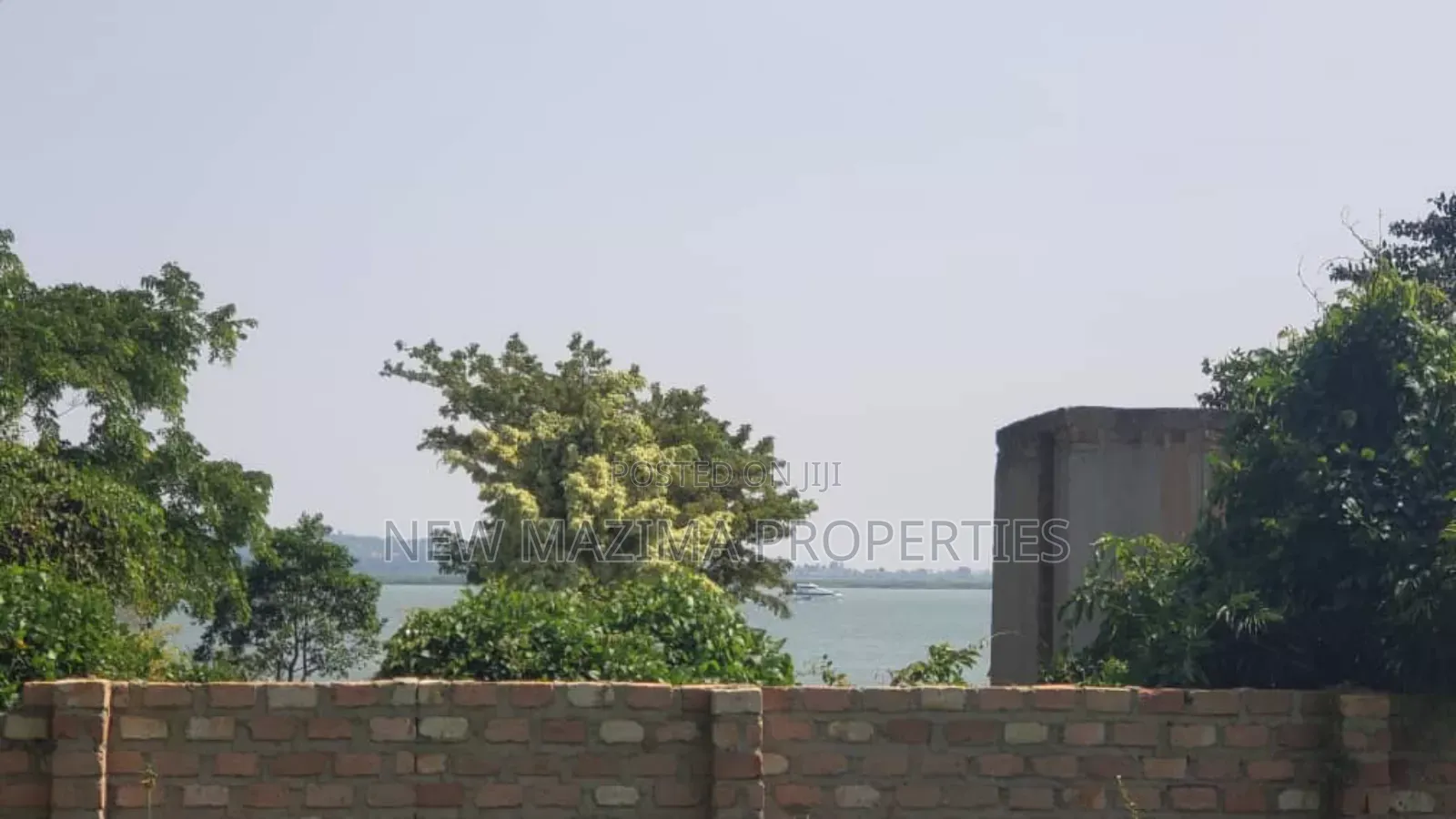 50 Decimals With Lake View on Quicksale in Heart of Kasanje Nakiwogo
