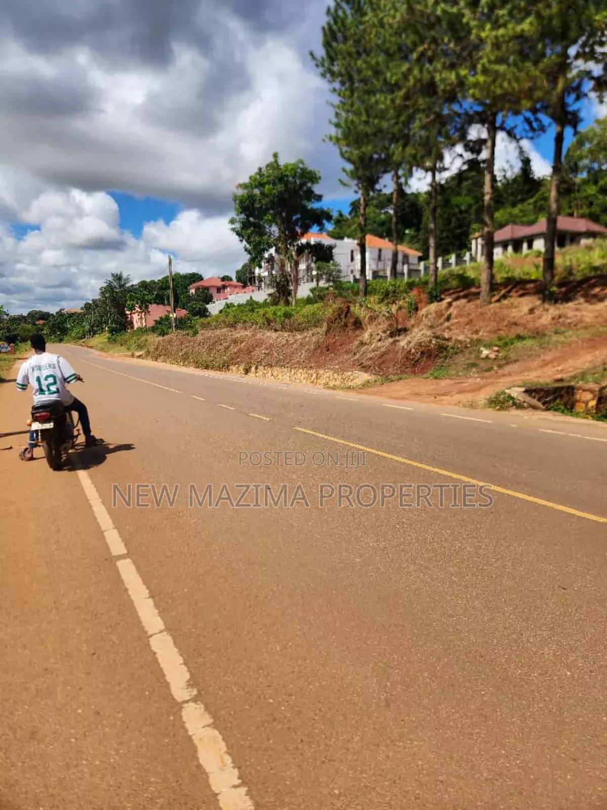 45 Decimals Forcedsale Measuring Direct From Tarmac on Namulanda Janyi