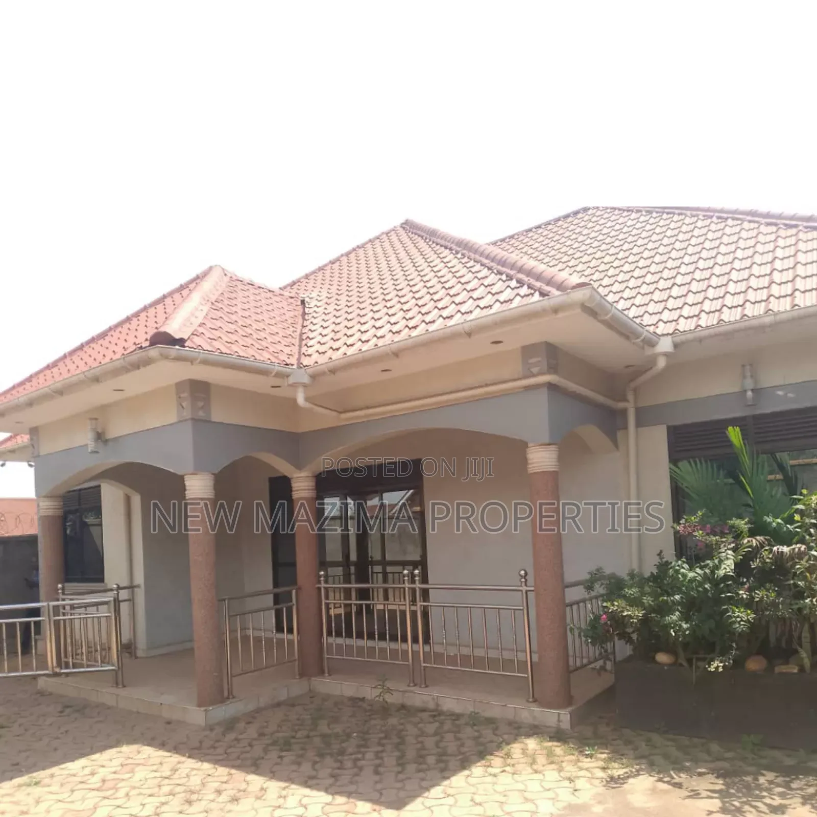 3bdrm Bungalow in Makindye Heights, Central Division for sale