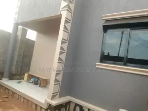 3bdrm House in Nkumba Ntebe Rd, Central Division for sale