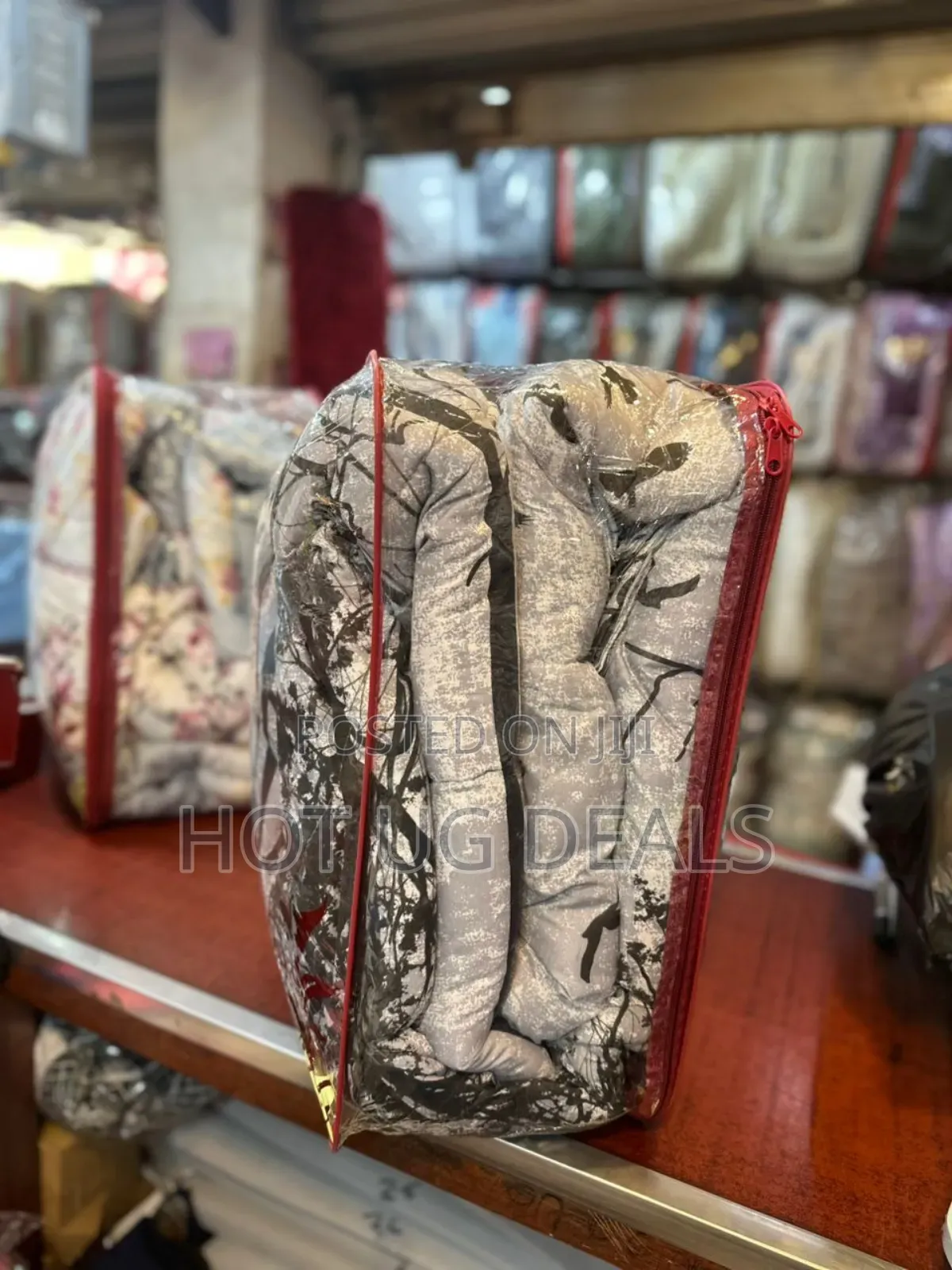 5*6 Premium Duvet Set, 1 Duvet ,1 Bedsheet 2 Pillow Cases