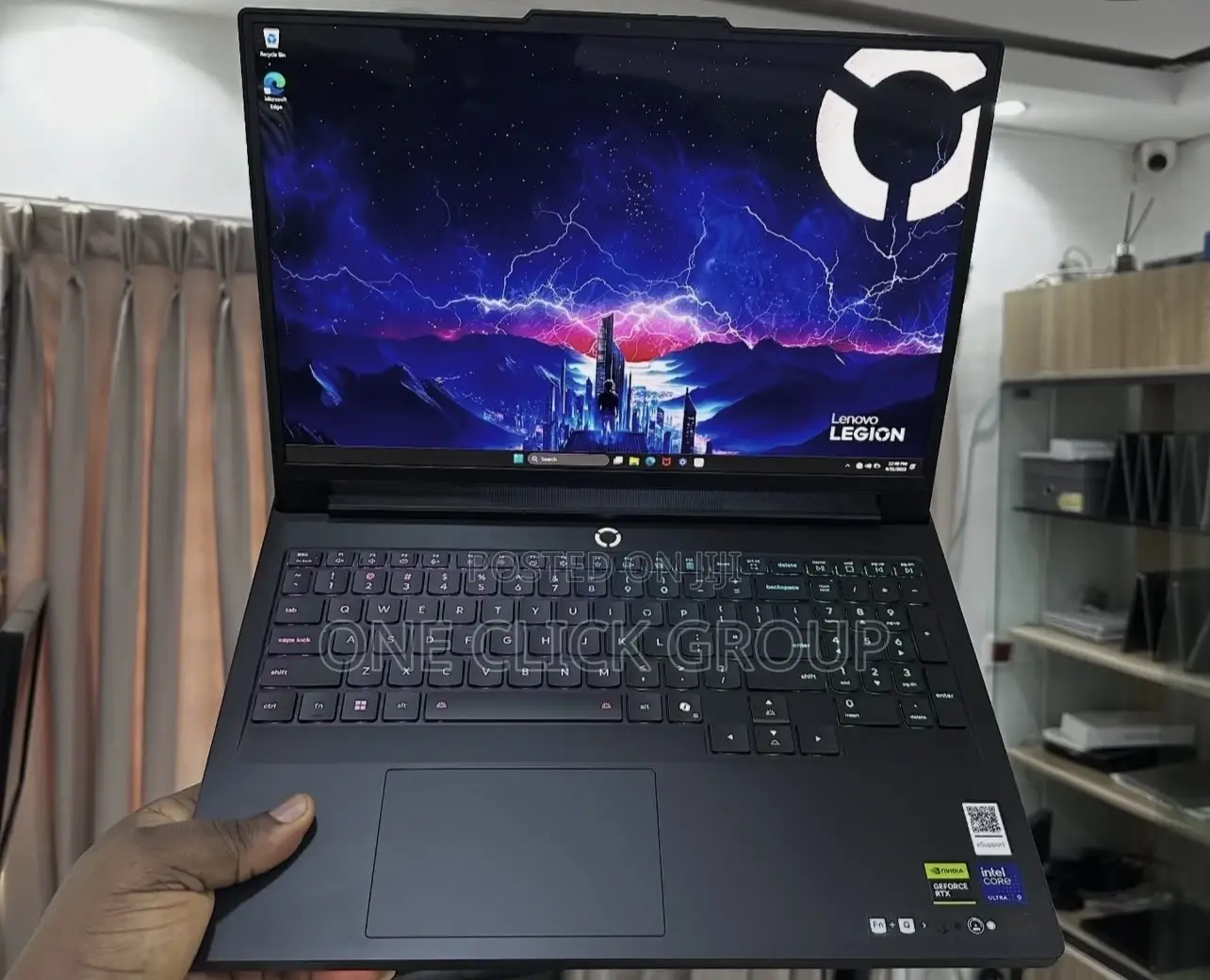 New Laptop Lenovo Legion 7 32GB Intel Core Ultra 9 SSHD (Hybrid) 1T