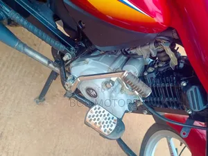 Bajaj CT 125X 2025 Red