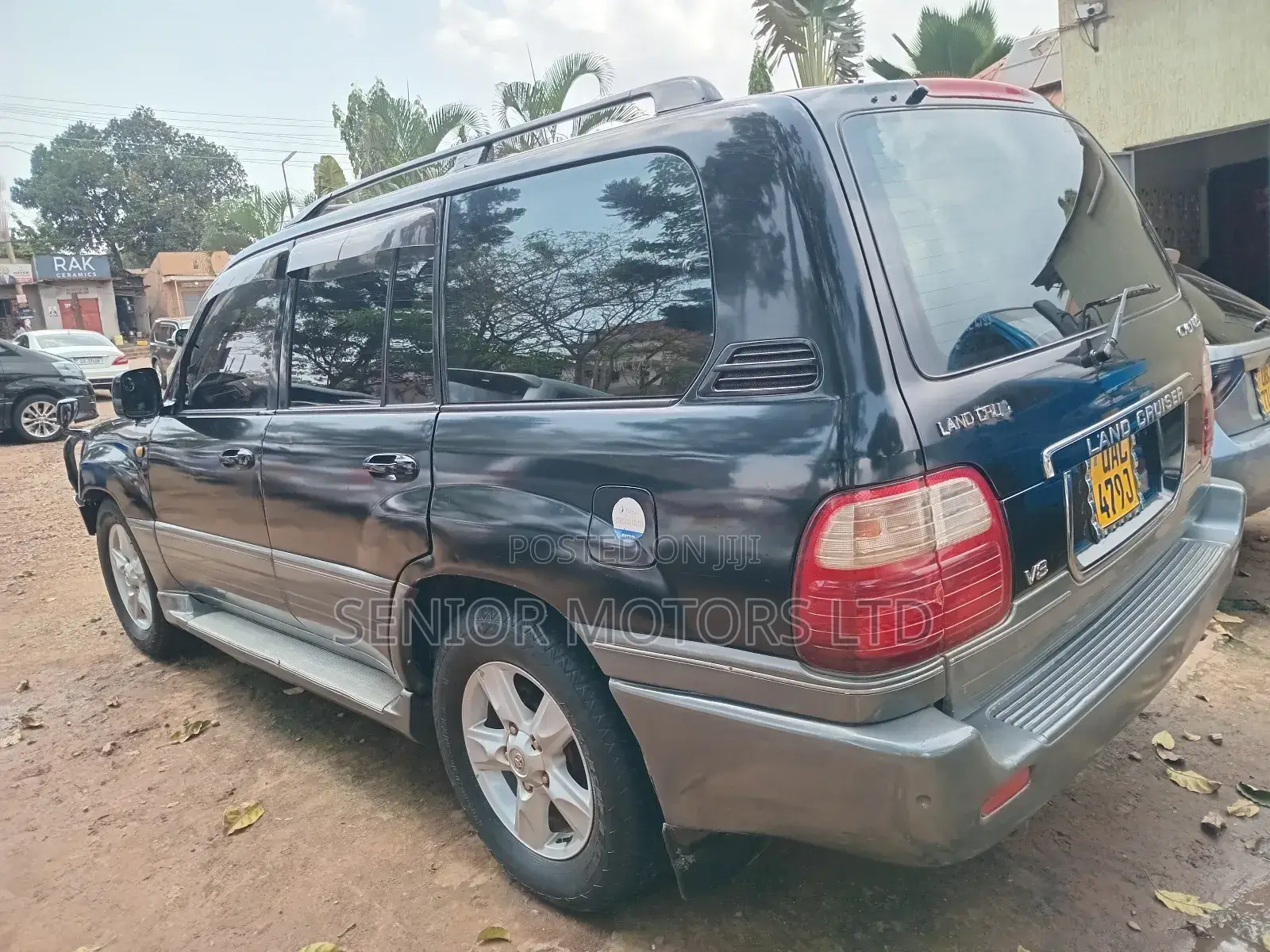 Toyota Land Cruiser 2005 Black
