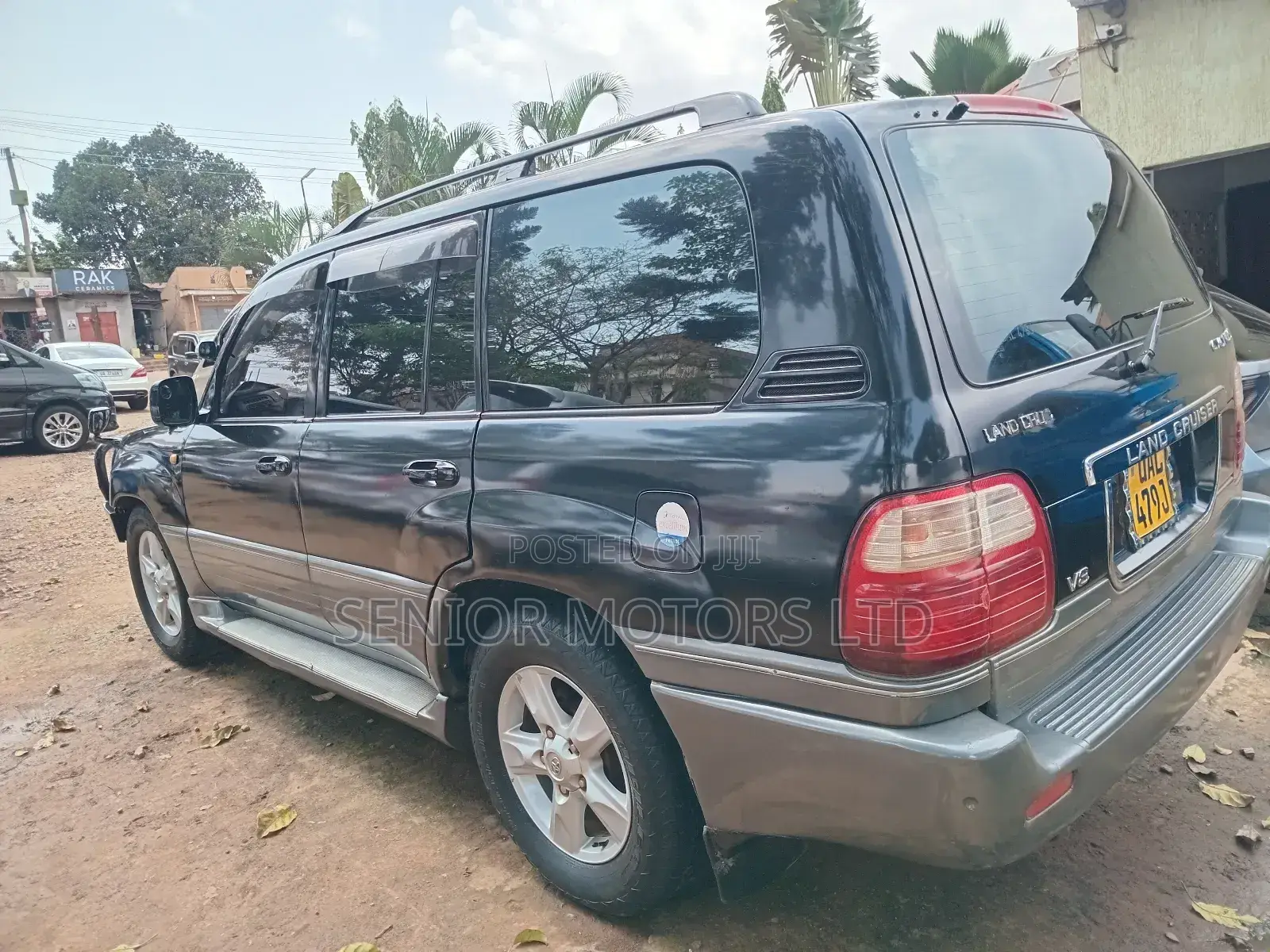Toyota Land Cruiser 2005 Black