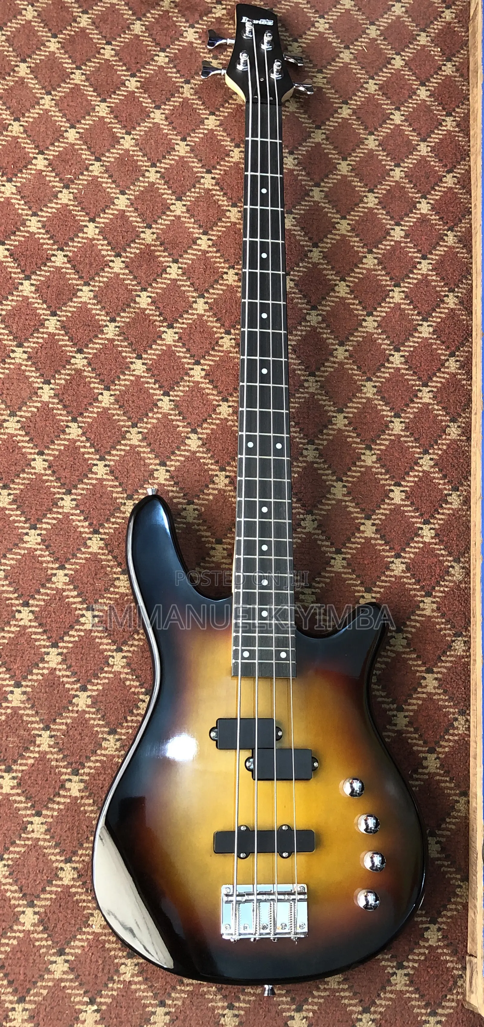 Ibanaze G1336 Bass Guitar