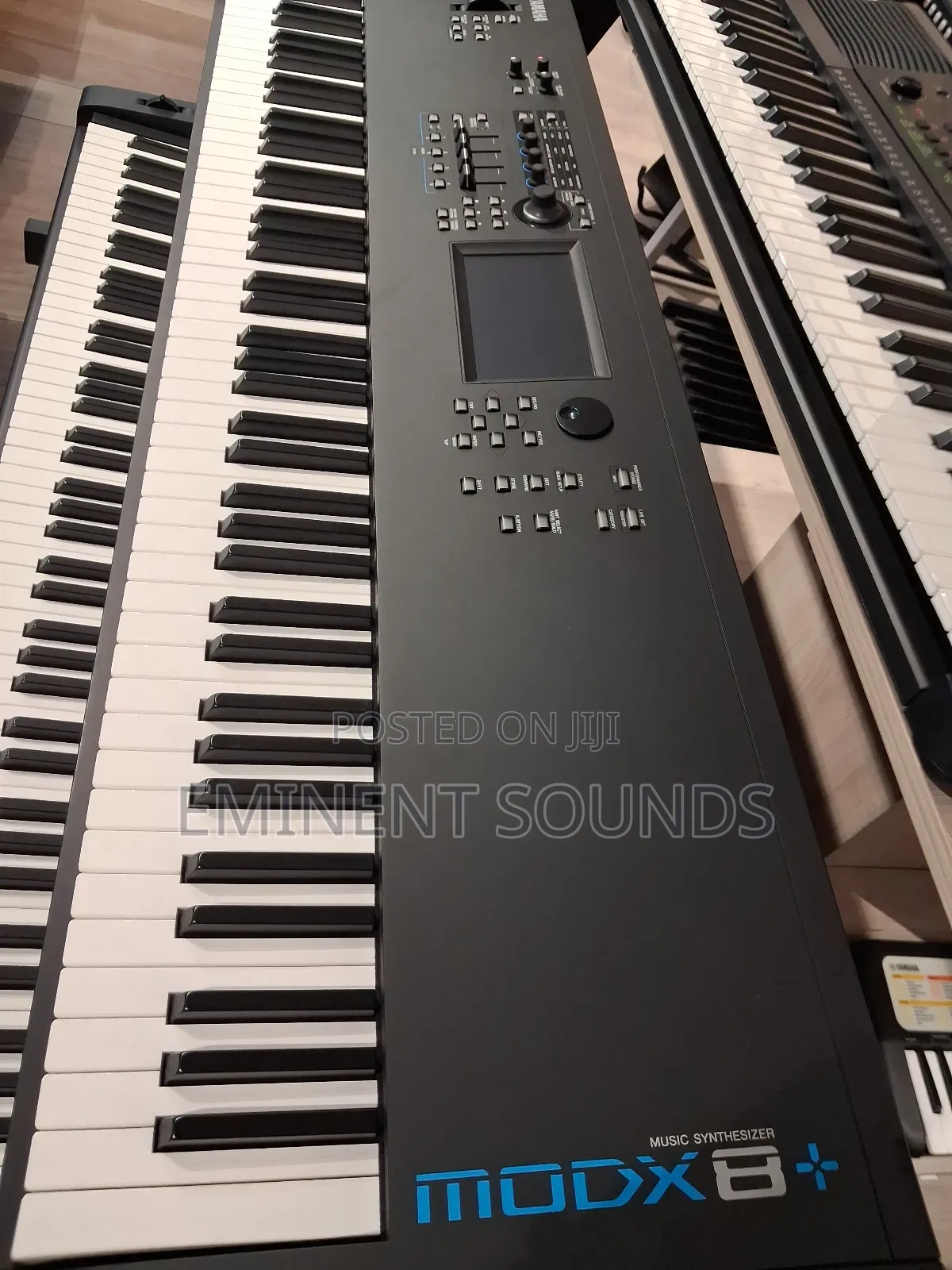 Yamaha Synthesizer