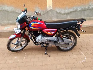 Bajaj Boxer 125 2024 Red