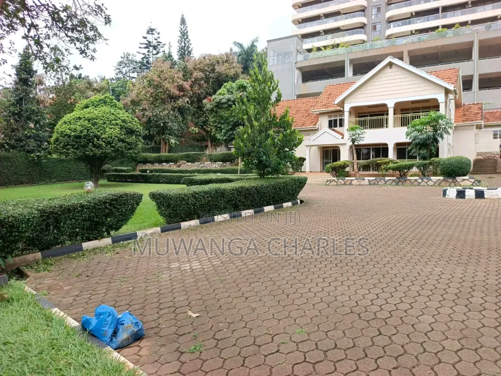 5bdrm Duplex in Fs Properties Ltd, Central Division for rent