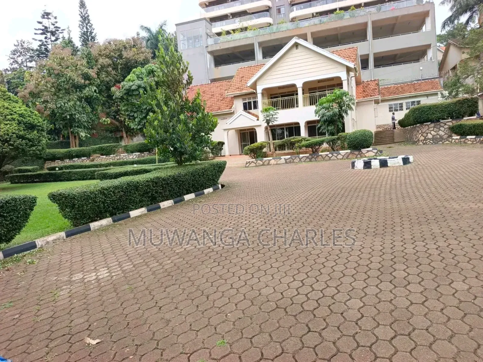 5bdrm Duplex in Fs Properties Ltd, Central Division for rent