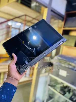Laptop Lenovo Yoga 330 8GB Intel Core I7 HDD 500GB