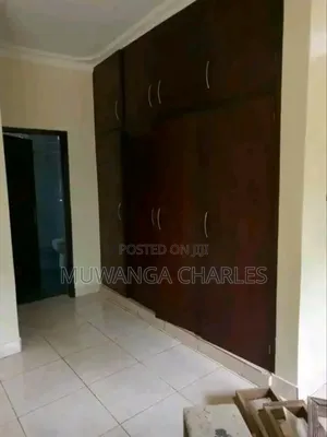 5bdrm Duplex in Fs Properties Ltd, Central Division for rent