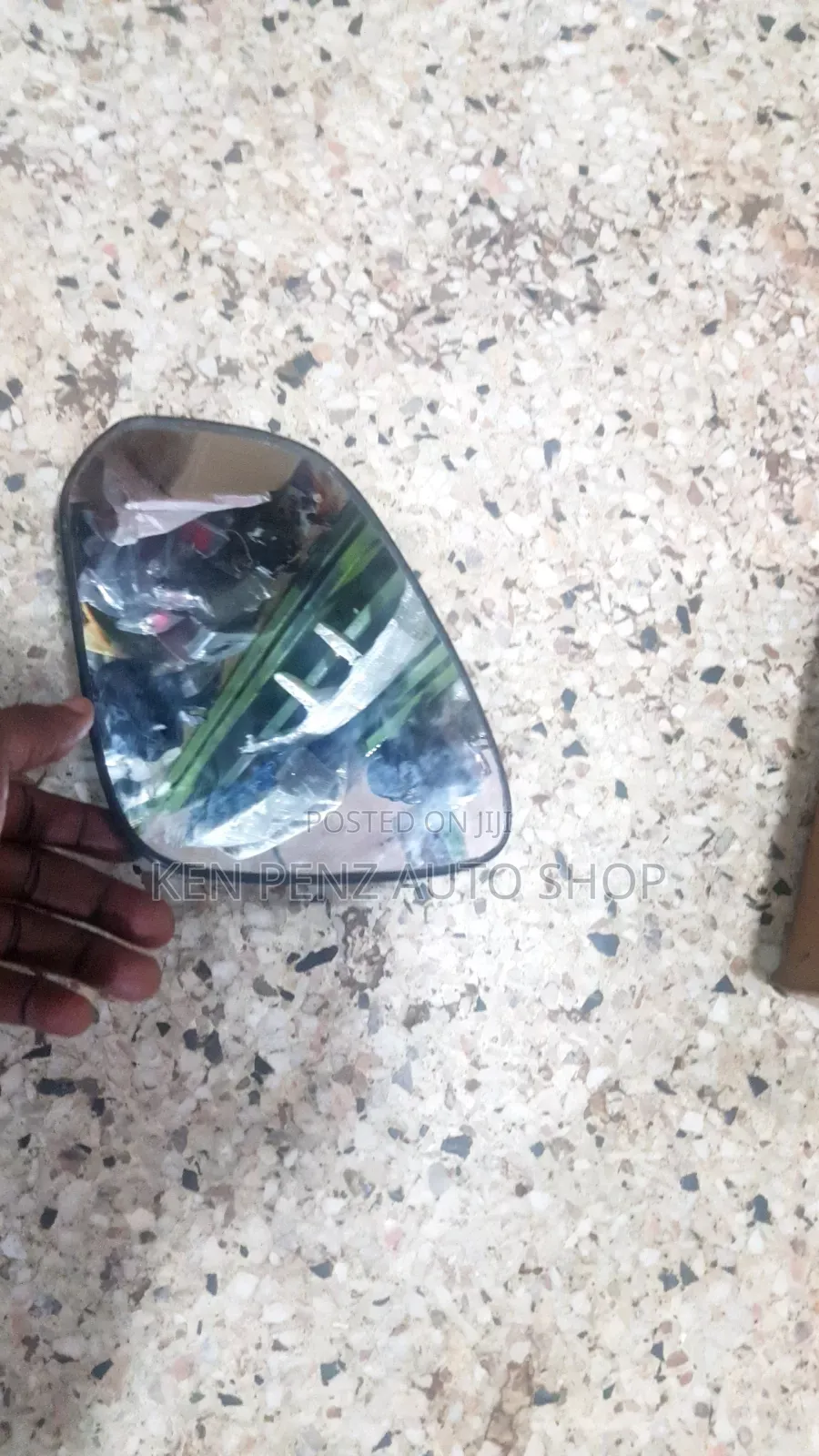 Toyota Noah 2012 - 2014 Sidemirror Plate