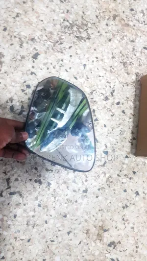 Toyota Noah 2012 - 2014 Sidemirror Plate
