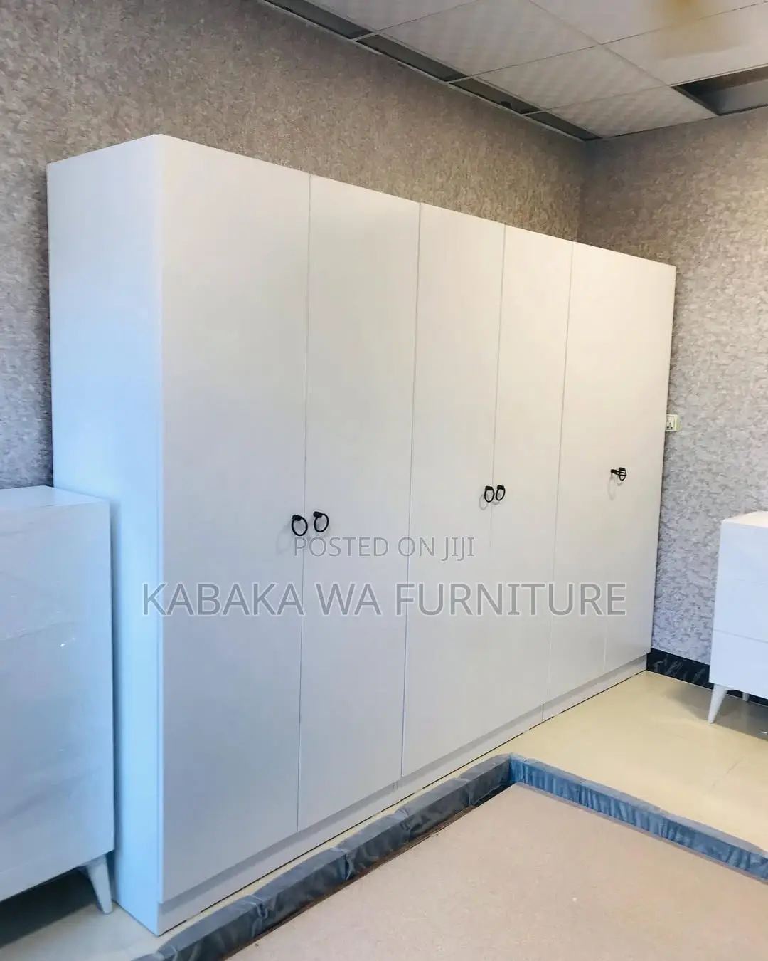 Wardrobes - Stylish Storage/ Wardrobe for /Home and Office Use/