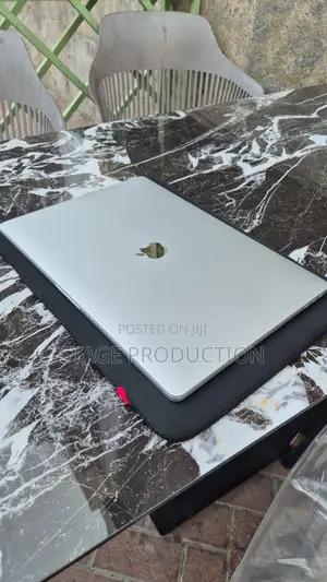 Laptop Apple MacBook Pro 16GB Intel Core I7 SSD 256GB