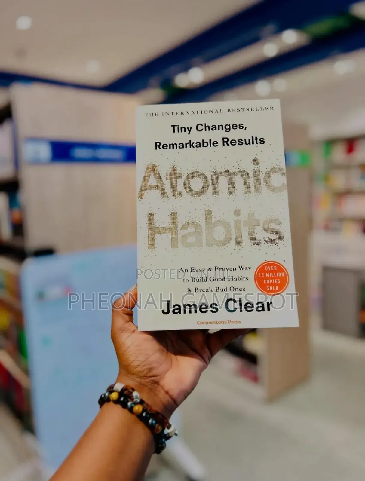 Atomic Habits by James Clear: This Book Will Make You a Real King!
