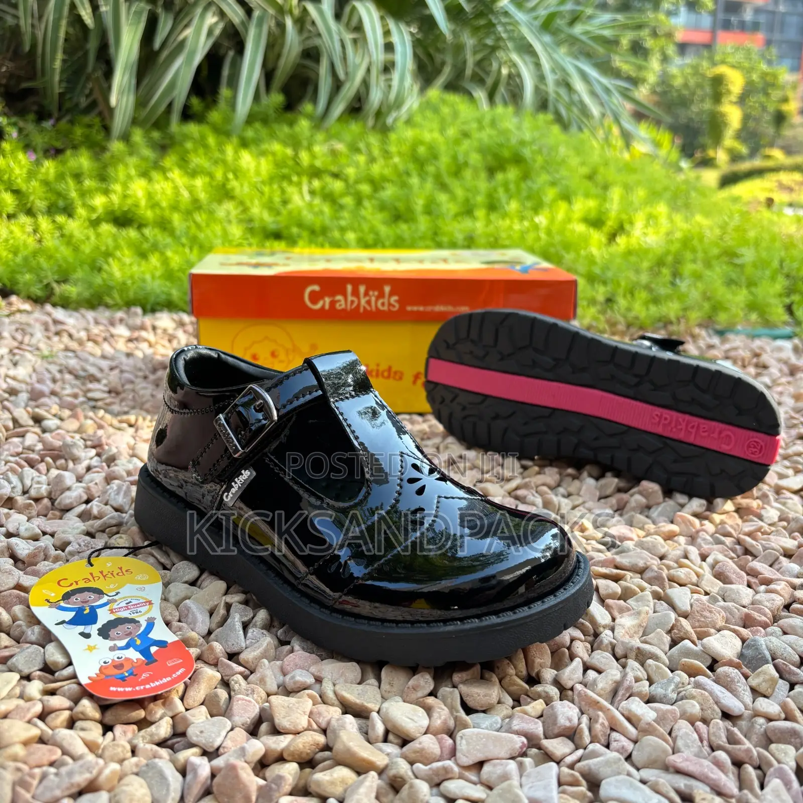 Crab Kids Girls (Black Back to School Shoes) - Shiny Leather