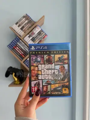 Gta 5 Game Cd for Ps4. The Graphics Make You Feel Like Your in America