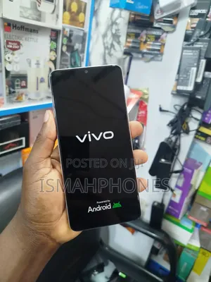 Vivo Y04 64 GB Gold