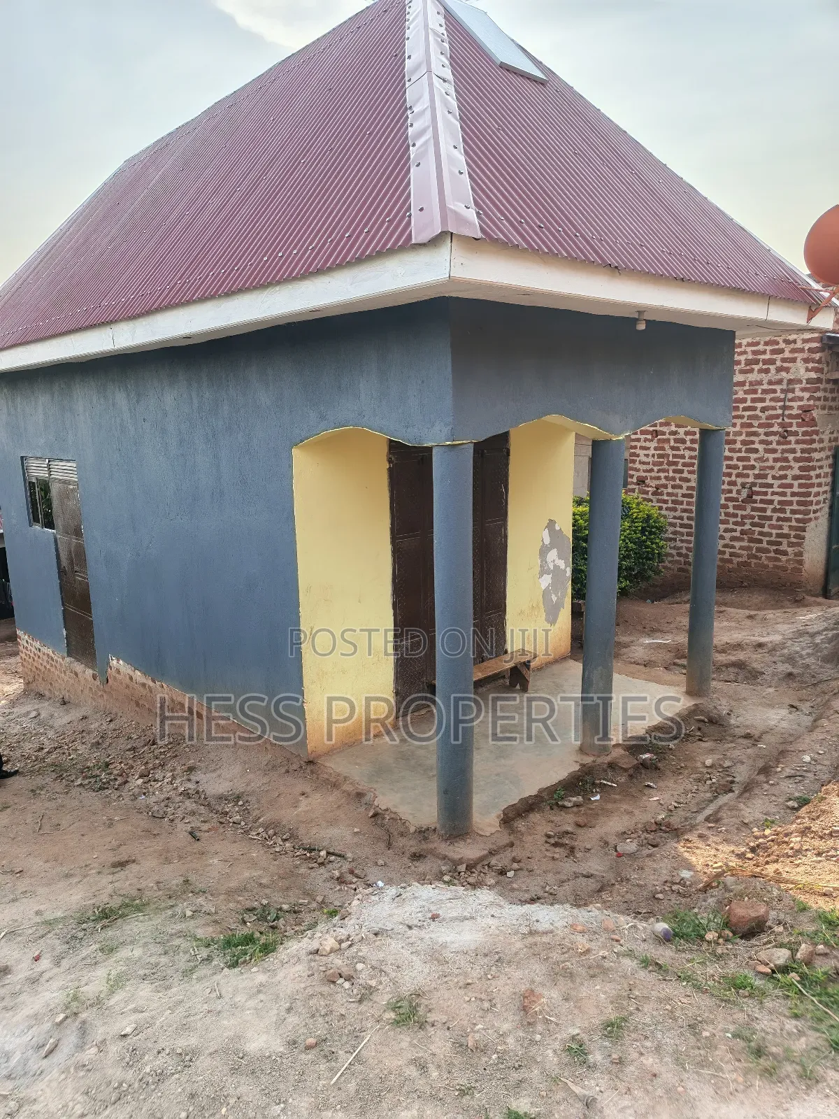 1bdrm House in Hess Properties, Kyenjojo for sale