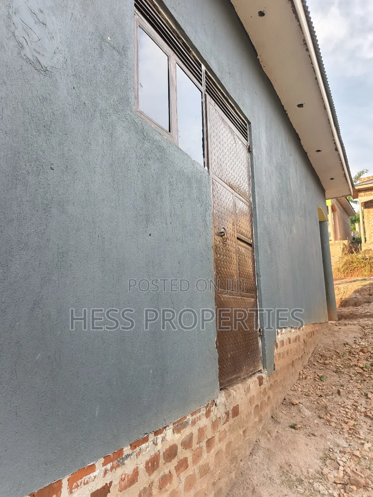 1bdrm House in Hess Properties, Kyenjojo for sale