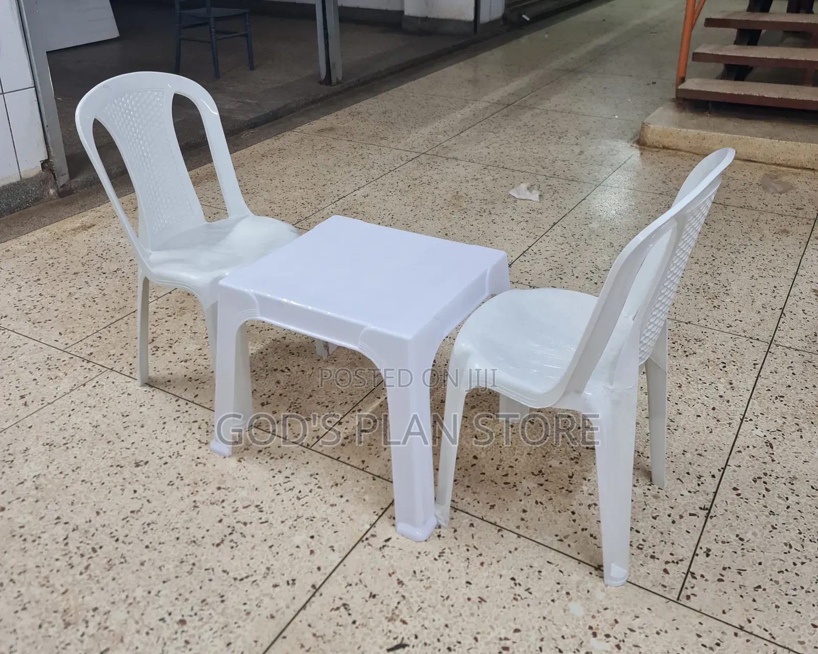 Patio Simple Dining Table and Chairs (White)