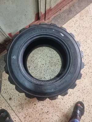 10-16.5 Tyres for Forklift Machines.