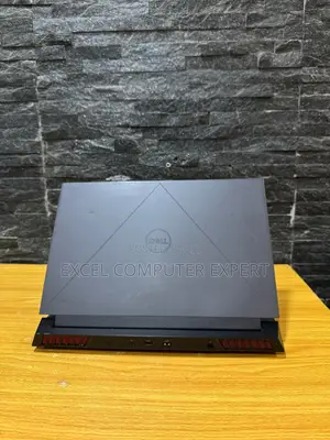 New Laptop Dell G15 5535 16GB Intel Core i7 SSD 512GB