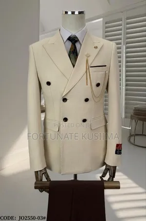 Fashionable Men's Suit
