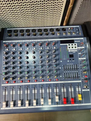 Yamaha Amp Mixer Ya802 8channel