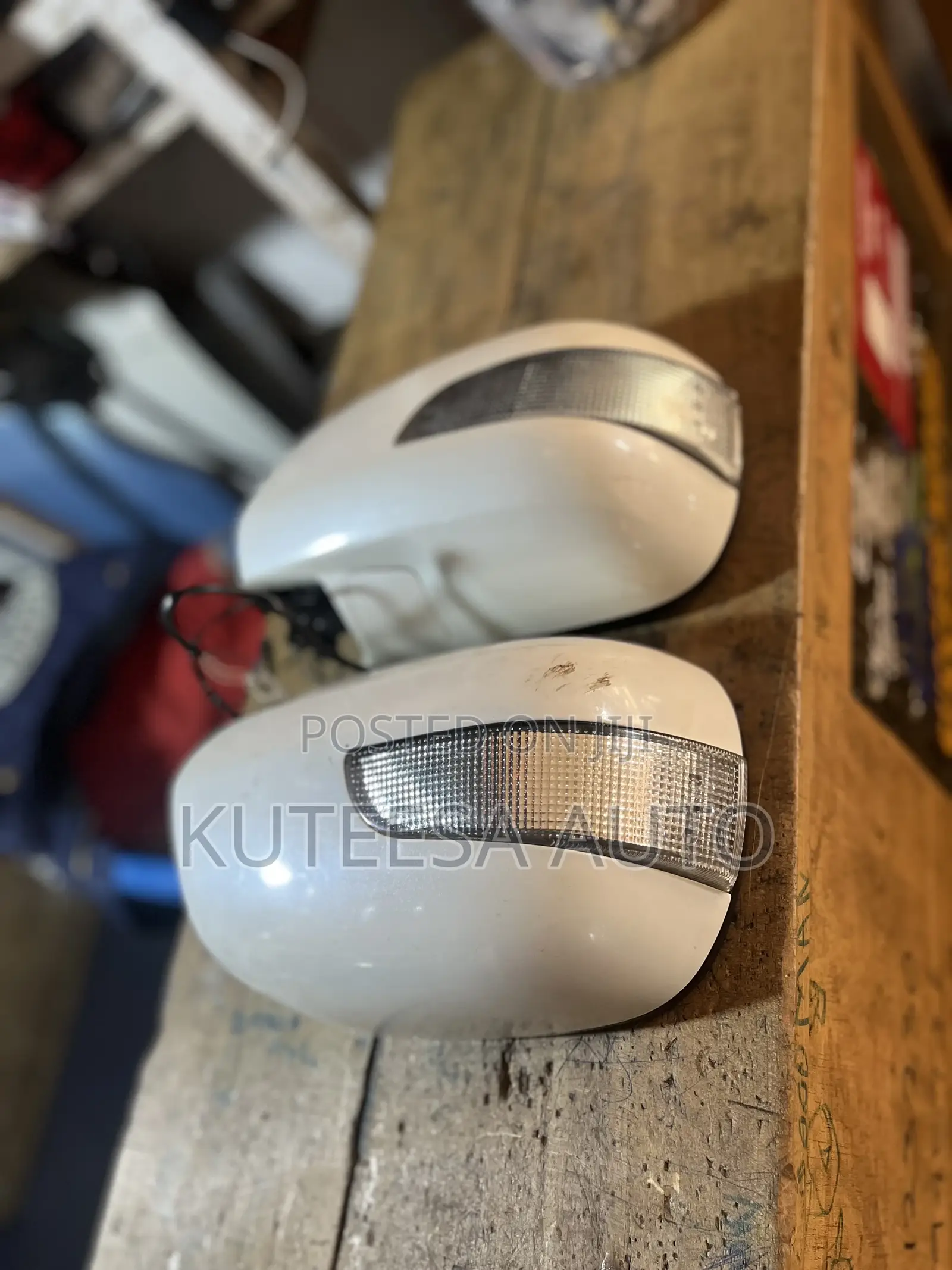 Harrier Kawundo 2008 Side Mirror Heads