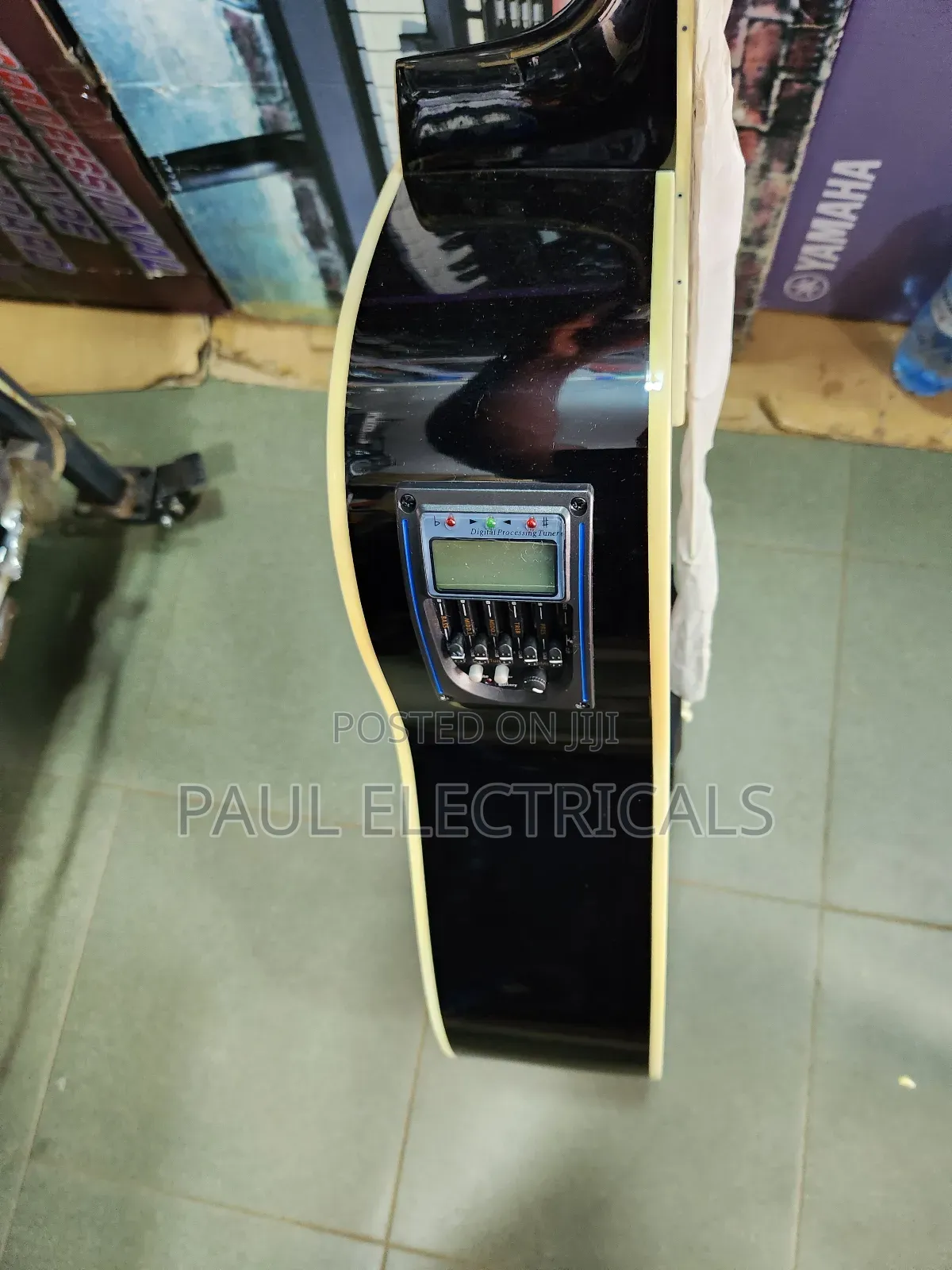 Acoustic Guitar Powered