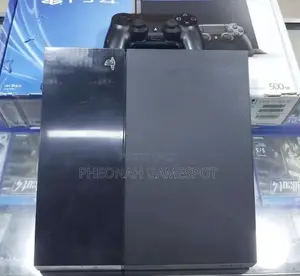Ps4 Performance Gaming Unit With 2 Controllers and 16 Games Ready.