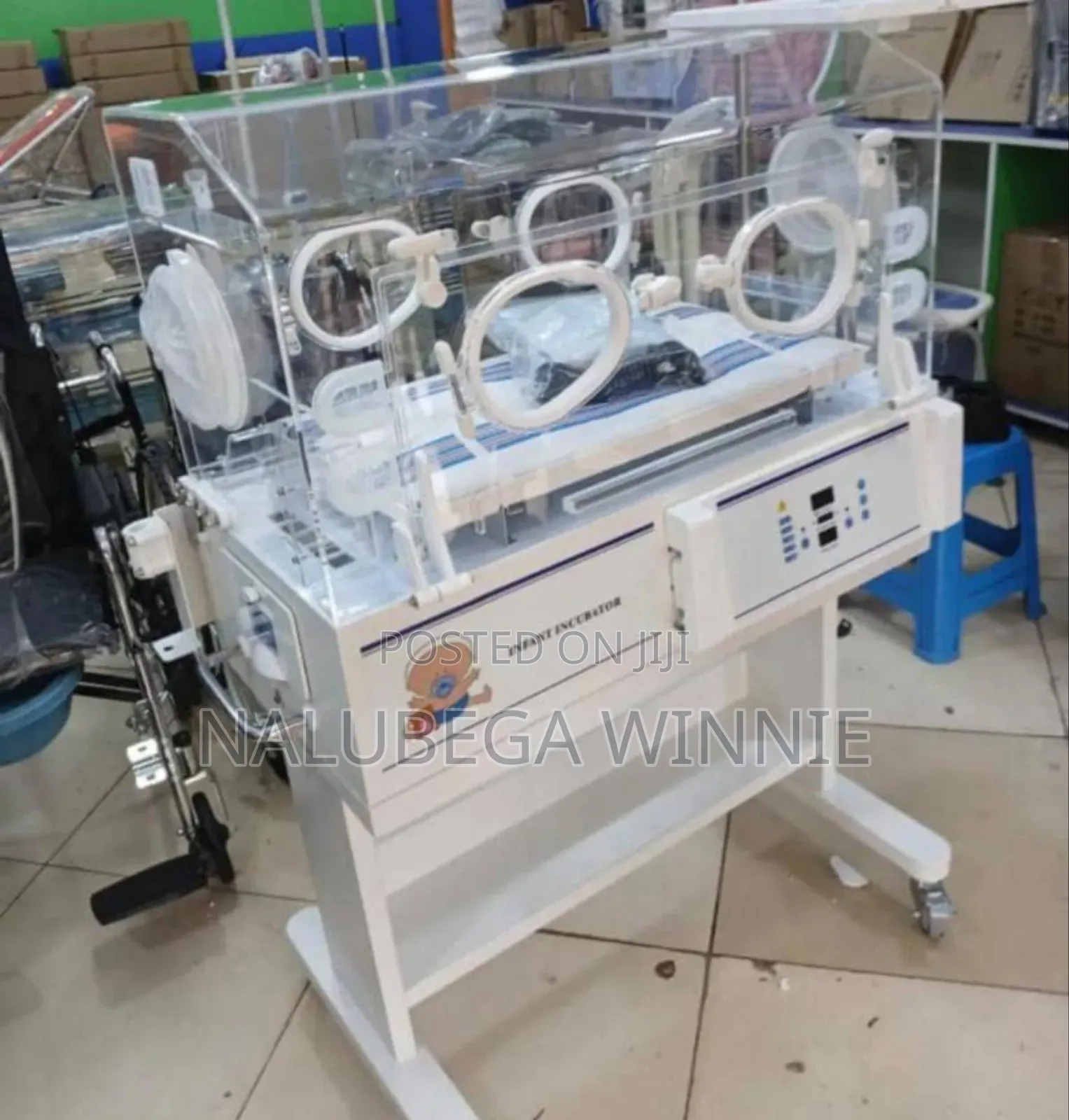 Neonatal Incubator